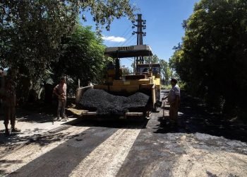 Avanzan las obras de agua y pavimento en el Partido de Luján