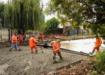 Avanzan las obras de pavimentación en el municipio de Quilmes