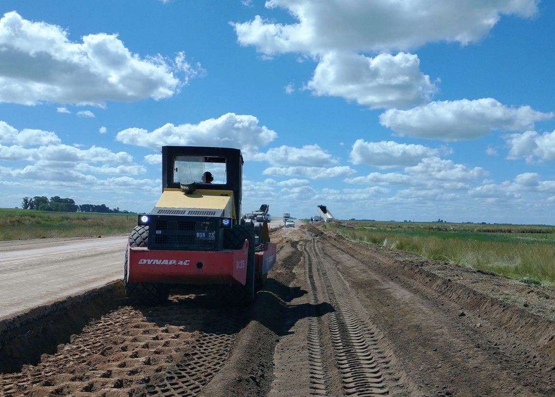 Buenos Aires: alteo de la Ruta Nacional 33 entre Casbas y Garré