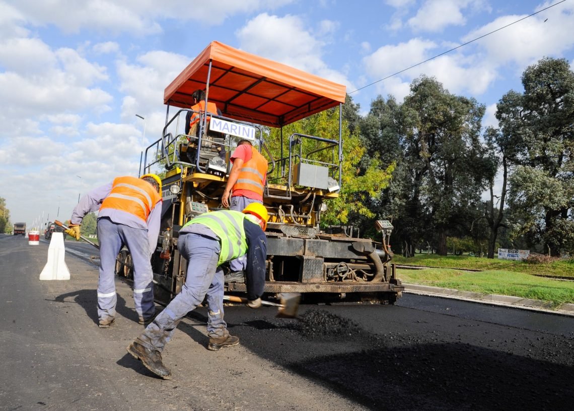 Buenos Aires: avanza el ensanche de la ruta provincial 205 y otras obras