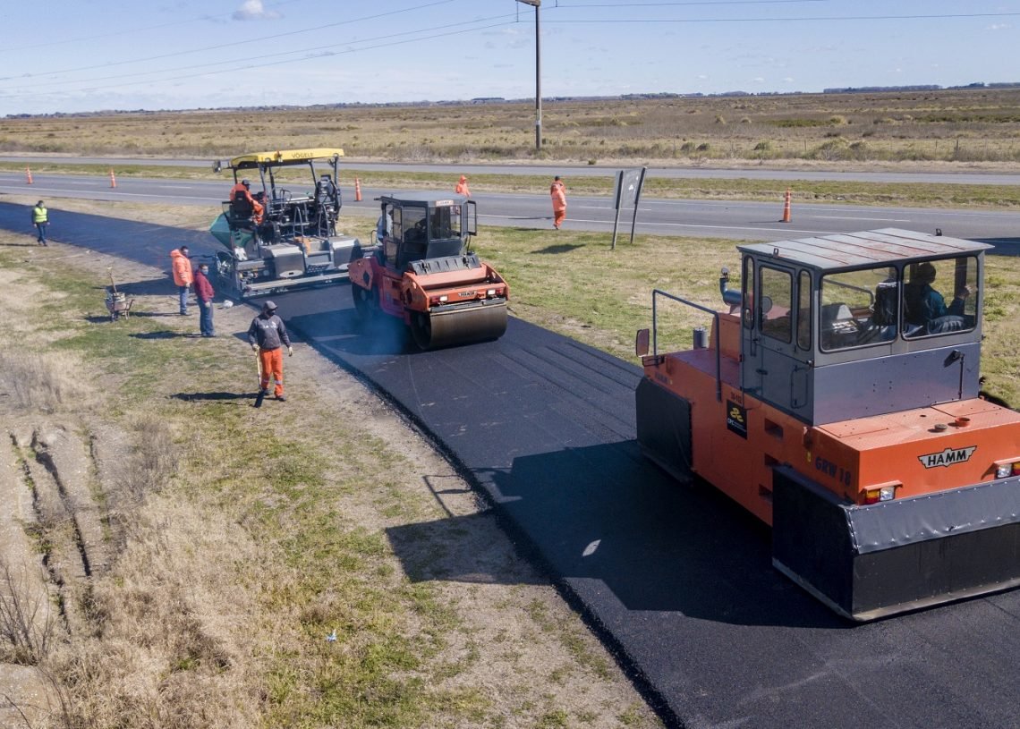 Buenos Aires presentó contratos de obras de vialidad para 38 municipios por $ 3.500 M