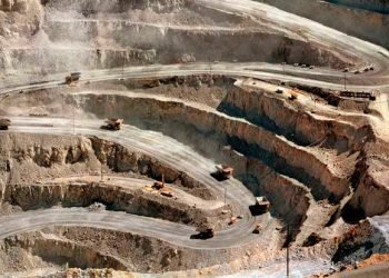 Minería: plan de promoción de inversiones para exportación e infraestructura