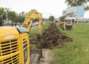 Entre Ríos: continúan las obras de gas natural y viales en Paraná