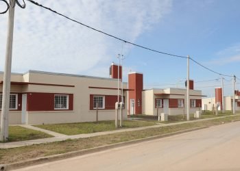 Convenios para comenzar la construcción viviendas en Catamarca por casi $ 600 M