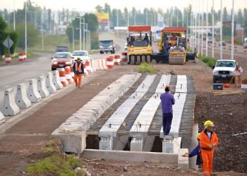 Mendoza apunta a fortalecer la infraestructura sanitaria, vial y habitacional