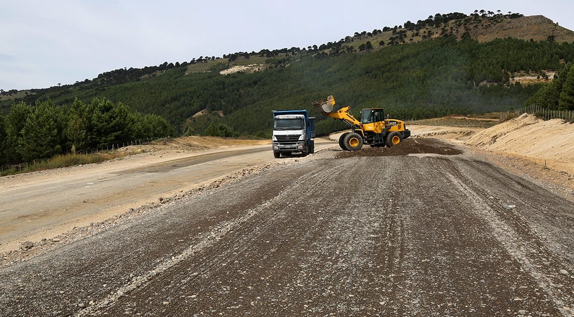 Crece el número de empresas que se adjudican obras públicas