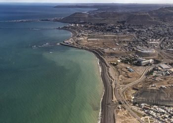 Comodoro: licitan construcción de sistema cloacal y emisario submarino por $996 M