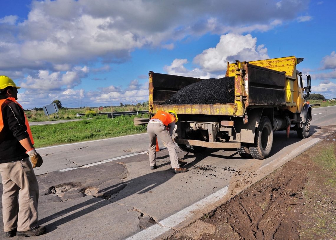 Provincia de Bs. As. licitó cuatro obras para mejorar rutas y Caminos rurales