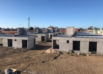 Con una inversión de $ 268 millones la Provincia reactiva viviendas en Patagones