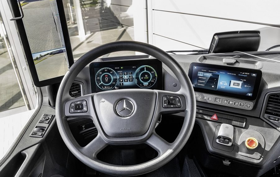 Lanzamiento mundial del Mercedes-Benz eActros