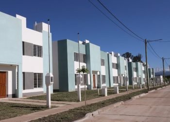 Prospera la construcción de prototipos dúplex en viviendas sociales