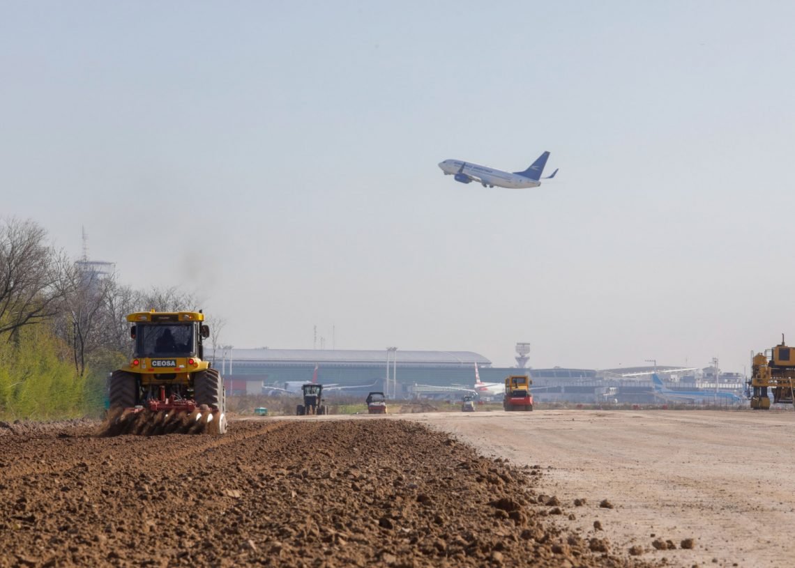 Avanza la obra en pista en el Aeropuerto Internacional de Ezeiza