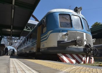 Se presentaron 5 ofertas para obras de extensión del tren universitario en La Plata