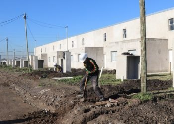 Florencio Varela: avanza con la construcción de más de 580 casas