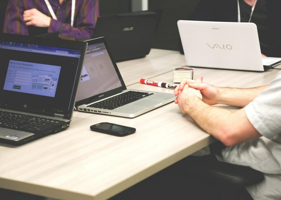 Sólo 1% de los CEOs no está reduciendo sus inversiones en espacio de oficinas