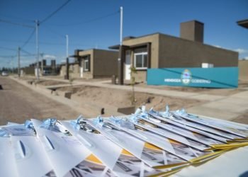 Continúa la construcción de viviendas en varias localidades de Mendoza