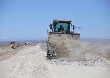 Continúa la pavimentación del camino que une Corralito con la RN 36 en Córdoba