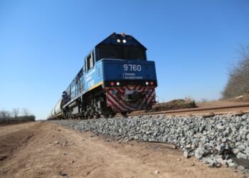 Se conocieron las ofertas para conectar el acceso ferroviario a los puertos de Rosario