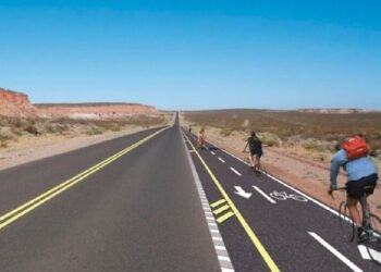 Ratificaron continuidad de obras de repavimentación de las R6 y R8 en Río Negro