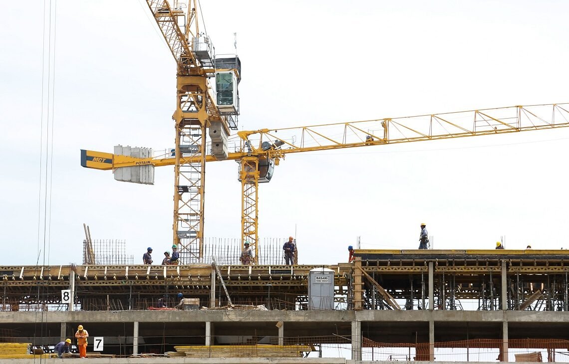 “La inversión pública debe alentar a la inversión privada, y eso no está sucediendo”