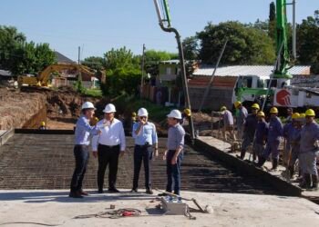 Florencio Varela: avanzan las obras del entubamiento del Arroyo Jiménez