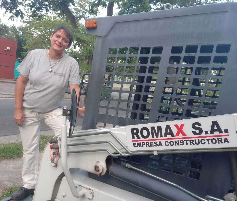 Mujeres conquistan espacio en el sector de maquinaria para construcción y minería