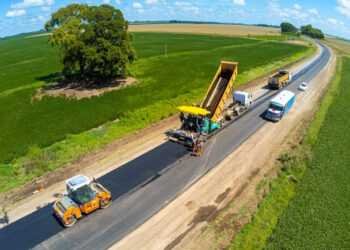 Salto: Continúan los trabajos de refacción en la Ruta Provincial N° 32