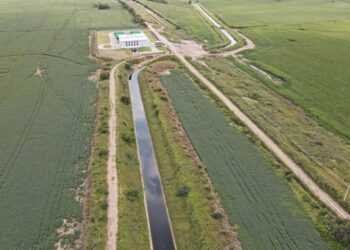 Firmaron crédito para iniciar la estratégica construcción del acueducto Santa Fe-Córdoba