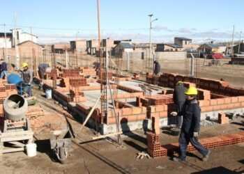 “El fuerte deterioro del salario hace que la posibilidad de crédito sea cada vez más lejana”