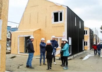 Tierra del Fuego: avanza con la construcción de 16 viviendas autosustentables en Ushuaia