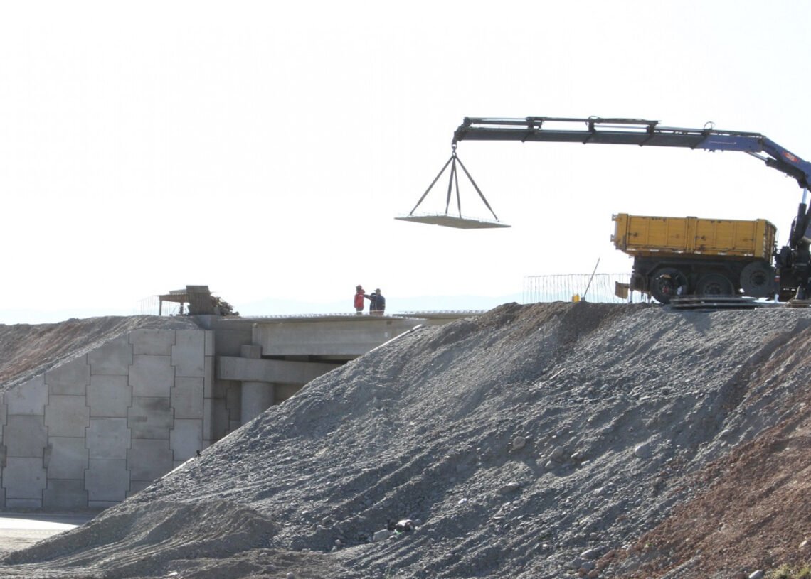 Tucumán: avanza la construcción del puente en el acceso a la ciudad de Trancas