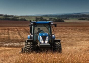New Holland vuelve a Expo Rural como Tractor Oficial
