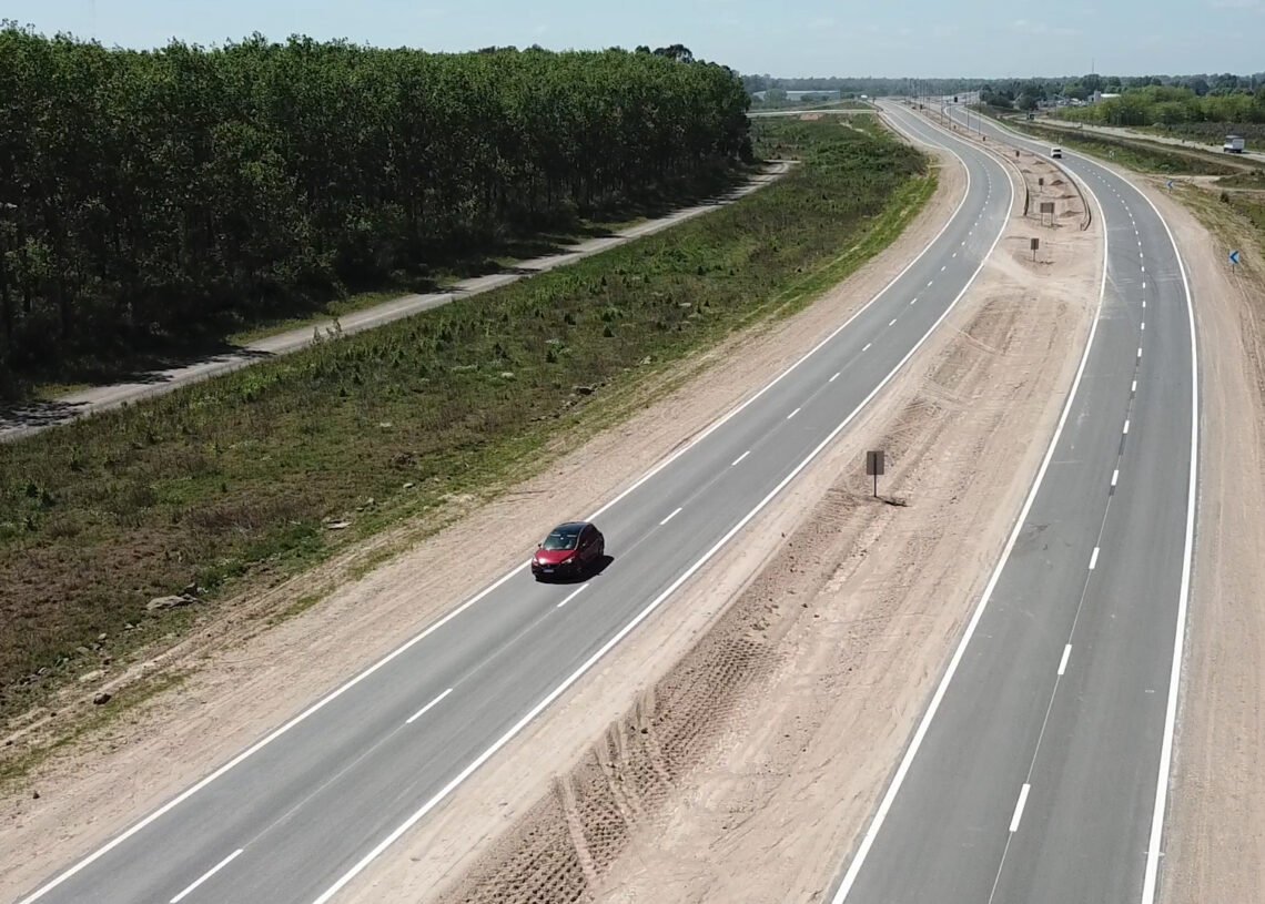 Avanzan las obras de la Autopista Presidente Perón y la Universidad de José C. Paz