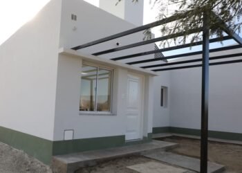 Con una inversión nacional de 178 millones, se entregaron viviendas en Cafayate