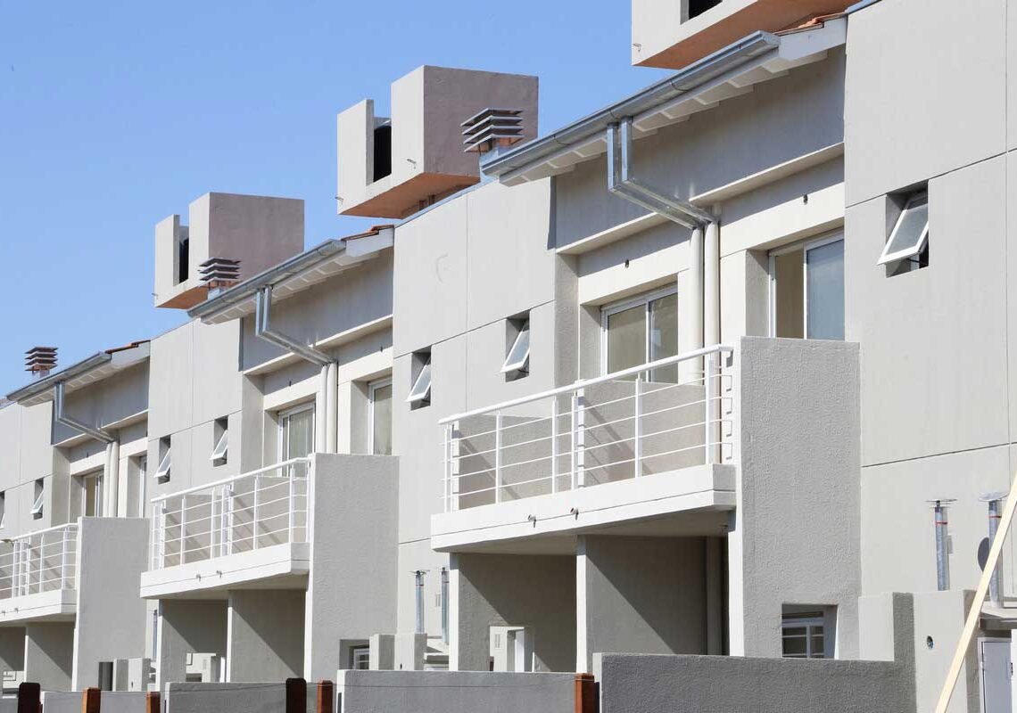 “La vivienda requiere de un dólar único, estable y previsible”