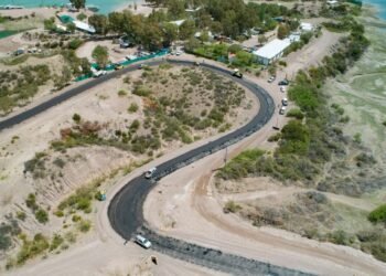 Vialidad Mendoza ya está asfaltando el perilago de El Carrizal