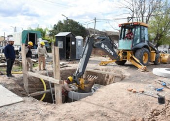 Buenos Aires avanza con obras cloacales en Chivilcoy, Bragado y Mechita