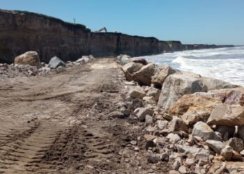 Realizan obras de defensa costera en Gral. Pueyrredón y Mar Chiquita