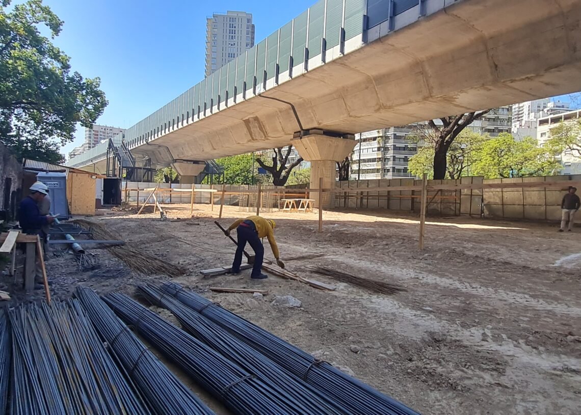 Avanzan las obras de nuevos corredores y comercios bajo la traza del Viaducto Mitre