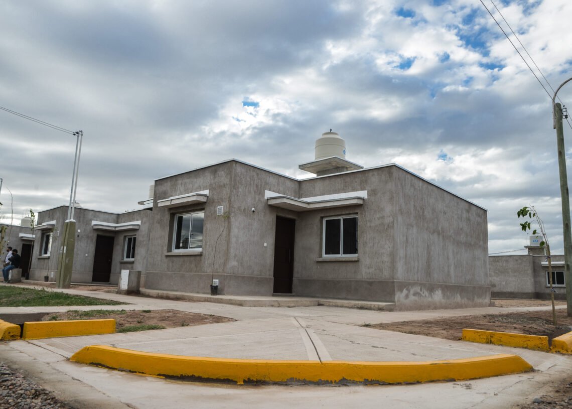 Mendoza: licitaron la construcción de viviendas con inversión de casi $1.700 millones