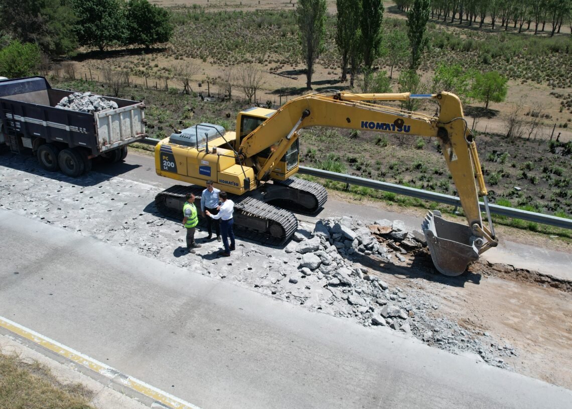 “El Plan de Caminos Rurales contempla una inversión de más de $18.000 millones financiados por la Provincia”