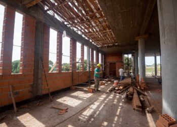 Necochea suma obras de infraestructura y servicios públicos