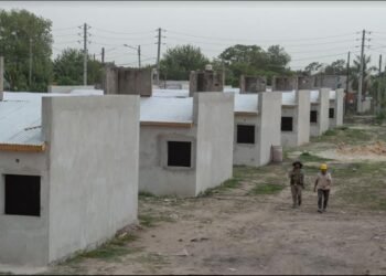 Moreno: a punto de finalizar las 116 viviendas del Plan Federal de «La Perla»