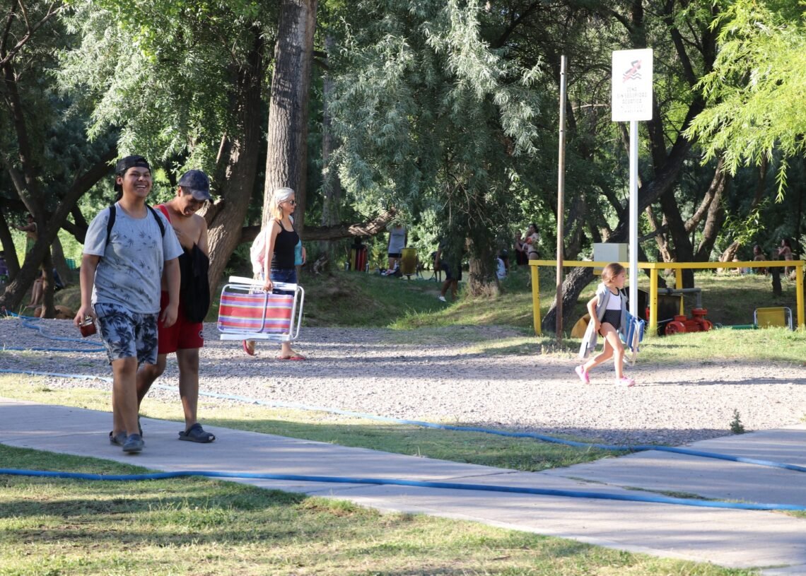 Neuquén: arranca la obra del paseo costero en Centenario