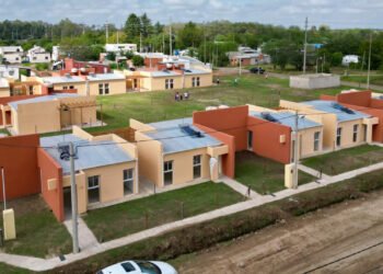 Construyen 230 viviendas en Navarro en la provincia de Buenos Aires
