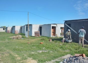 Buenos Aires: continúa la construcción de 66 viviendas en Colón