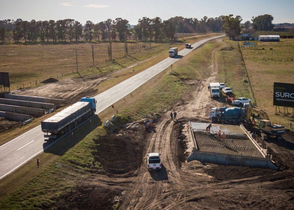Avanza la transformación en autopista de la RN5 entre Mercedes y Suipacha
