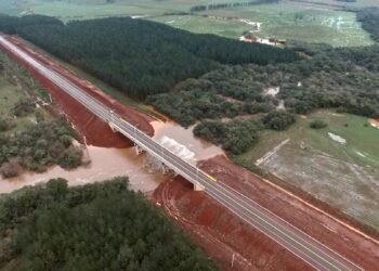 Obras viales para el desarrollo productivo y turístico de Misiones