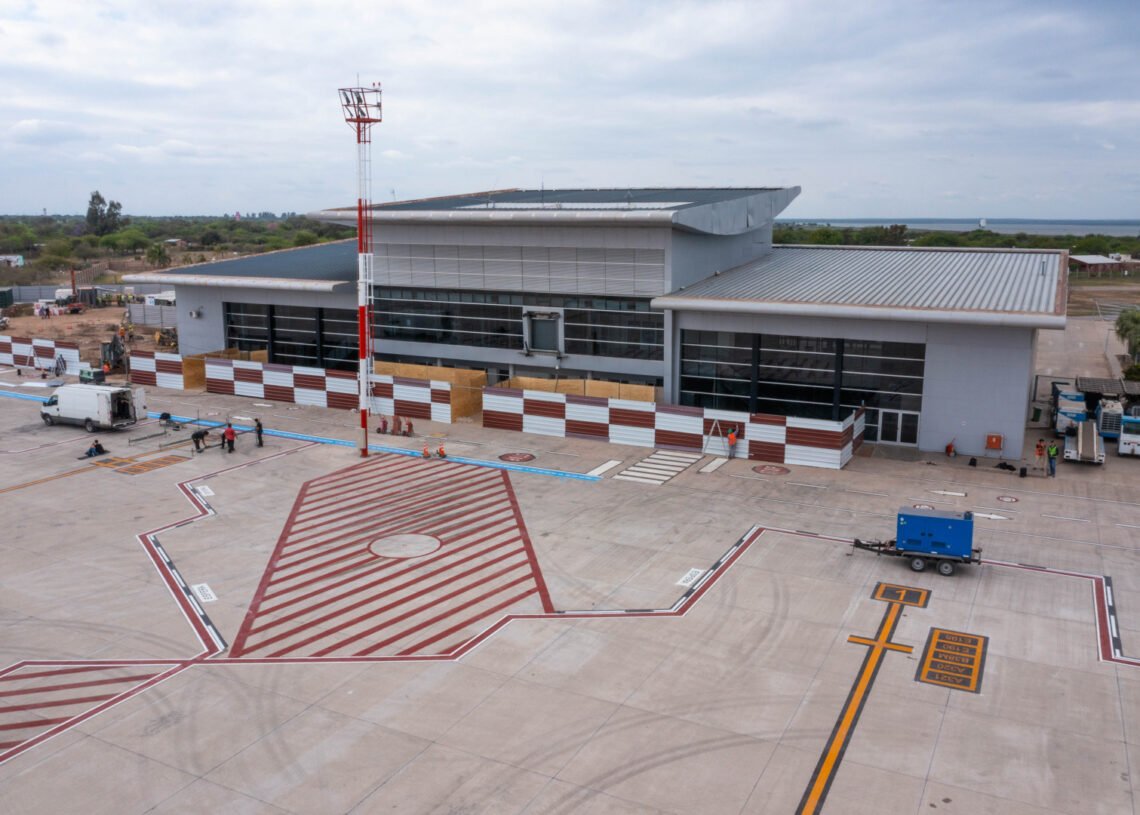 Luego de las obras reabrió el Aeropuerto de Río Hondo
