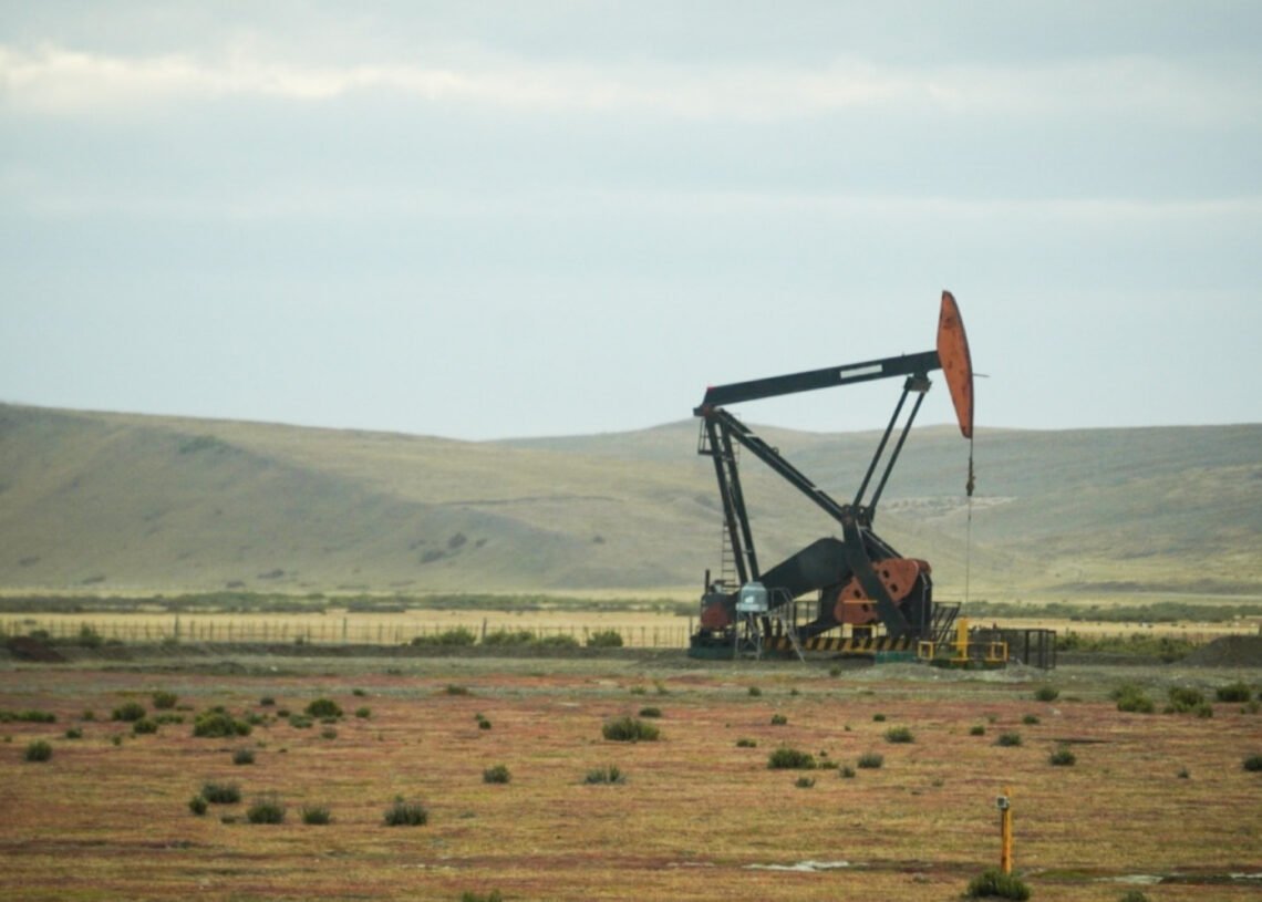 Crecen la producción y las exportaciones de gas y petróleo